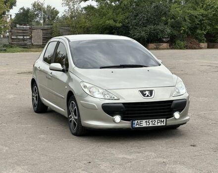 Серый Пежо 307, объемом двигателя 2 л и пробегом 226 тыс. км за 3999 $, фото 1 на Automoto.ua
