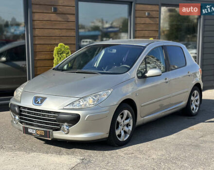 Сірий Пежо 307, об'ємом двигуна 2 л та пробігом 210 тис. км за 4500 $, фото 1 на Automoto.ua