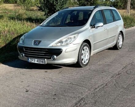 Сірий Пежо 307, об'ємом двигуна 1.6 л та пробігом 271 тис. км за 2800 $, фото 1 на Automoto.ua