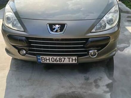 Серый Пежо 307, объемом двигателя 2 л и пробегом 310 тыс. км за 5300 $, фото 1 на Automoto.ua