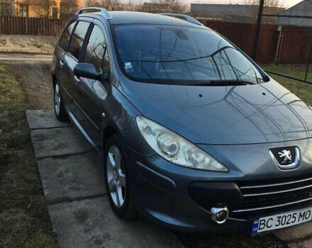 Серый Пежо 307, объемом двигателя 1.6 л и пробегом 270 тыс. км за 5000 $, фото 1 на Automoto.ua