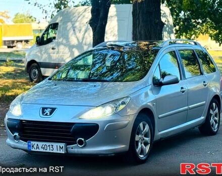 Серый Пежо 307, объемом двигателя 2 л и пробегом 200 тыс. км за 3700 $, фото 1 на Automoto.ua