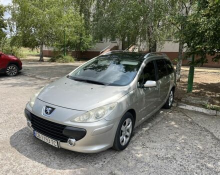 Серый Пежо 307, объемом двигателя 0 л и пробегом 200 тыс. км за 1999 $, фото 1 на Automoto.ua