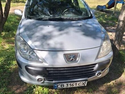 Сірий Пежо 307, об'ємом двигуна 1.6 л та пробігом 235 тис. км за 4000 $, фото 1 на Automoto.ua