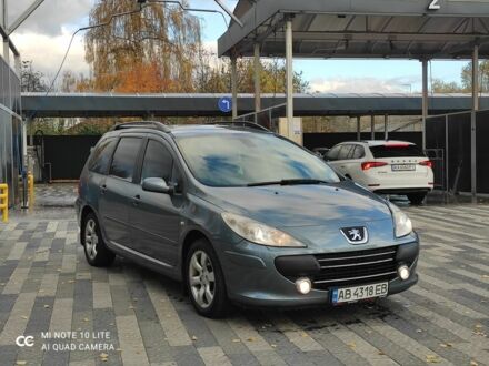 Серый Пежо 307, объемом двигателя 1.6 л и пробегом 350 тыс. км за 3700 $, фото 1 на Automoto.ua