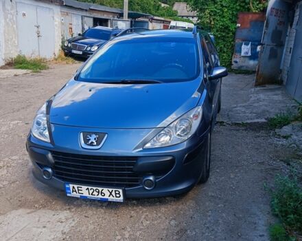 Серый Пежо 307, объемом двигателя 1.6 л и пробегом 300 тыс. км за 3999 $, фото 1 на Automoto.ua
