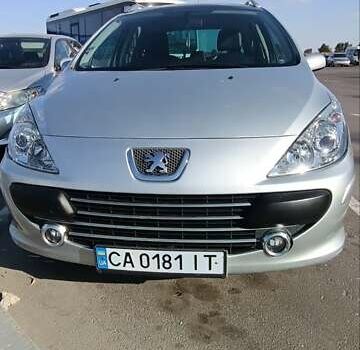 Серый Пежо 307, объемом двигателя 2 л и пробегом 240 тыс. км за 4500 $, фото 1 на Automoto.ua