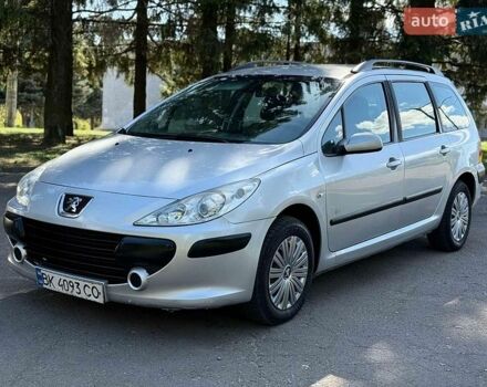 Серый Пежо 307, объемом двигателя 1.56 л и пробегом 280 тыс. км за 3350 $, фото 1 на Automoto.ua