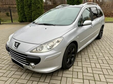 Серый Пежо 307, объемом двигателя 2 л и пробегом 210 тыс. км за 3950 $, фото 1 на Automoto.ua