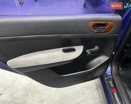 Синій Пежо 307, об'ємом двигуна 2 л та пробігом 260 тис. км за 3900 $, фото 16 на Automoto.ua