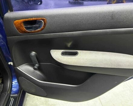 Синий Пежо 307, объемом двигателя 2 л и пробегом 260 тыс. км за 3900 $, фото 14 на Automoto.ua