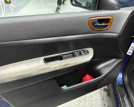 Синий Пежо 307, объемом двигателя 2 л и пробегом 260 тыс. км за 3900 $, фото 13 на Automoto.ua