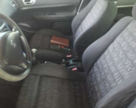 Синій Пежо 307, об'ємом двигуна 1.6 л та пробігом 360 тис. км за 3500 $, фото 9 на Automoto.ua