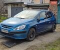 Синий Пежо 307, объемом двигателя 1.36 л и пробегом 250 тыс. км за 2499 $, фото 1 на Automoto.ua