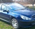 Синий Пежо 307, объемом двигателя 1.6 л и пробегом 300 тыс. км за 4500 $, фото 1 на Automoto.ua