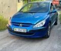 Синий Пежо 307, объемом двигателя 1.4 л и пробегом 341 тыс. км за 2200 $, фото 1 на Automoto.ua