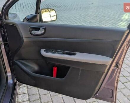 Пежо 307 2004 в Ивано-Франковске на Automoto.ua Синий Пежо 307, объемом двигателя 1.59 л и пробегом 246 тыс. км за 2800 $, фото 10 на Automoto.ua