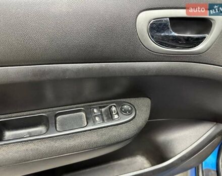 Синій Пежо 307, об'ємом двигуна 1.6 л та пробігом 266 тис. км за 3490 $, фото 15 на Automoto.ua