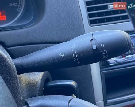 Пежо 307 2004 в Киеве на Automoto.ua Синий Пежо 307, объемом двигателя 1.6 л и пробегом 266 тыс. км за 3690 $, фото 23 на Automoto.ua