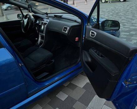 Синий Пежо 307, объемом двигателя 2 л и пробегом 391 тыс. км за 3450 $, фото 5 на Automoto.ua