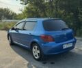 Синий Пежо 307, объемом двигателя 2 л и пробегом 235 тыс. км за 3900 $, фото 3 на Automoto.ua
