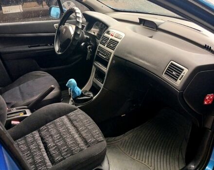Синій Пежо 307, об'ємом двигуна 2 л та пробігом 265 тис. км за 3650 $, фото 4 на Automoto.ua