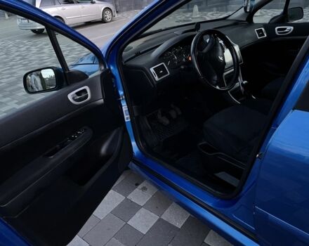 Синий Пежо 307, объемом двигателя 2 л и пробегом 391 тыс. км за 3450 $, фото 6 на Automoto.ua