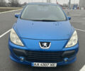 Синий Пежо 307, объемом двигателя 2 л и пробегом 251 тыс. км за 3850 $, фото 1 на Automoto.ua