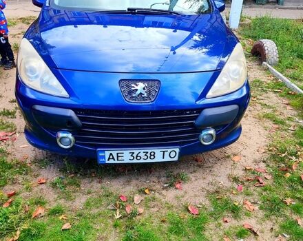 Синий Пежо 307, объемом двигателя 2 л и пробегом 335 тыс. км за 4200 $, фото 5 на Automoto.ua
