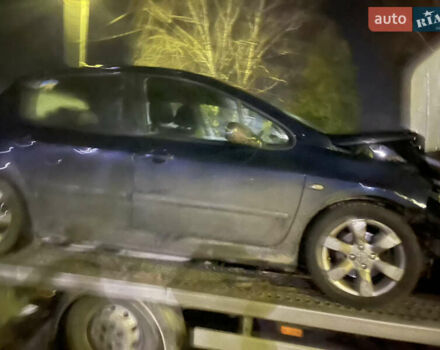 Синий Пежо 307, объемом двигателя 1.6 л и пробегом 240 тыс. км за 1600 $, фото 2 на Automoto.ua
