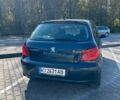 Синий Пежо 307, объемом двигателя 2 л и пробегом 254 тыс. км за 4400 $, фото 3 на Automoto.ua