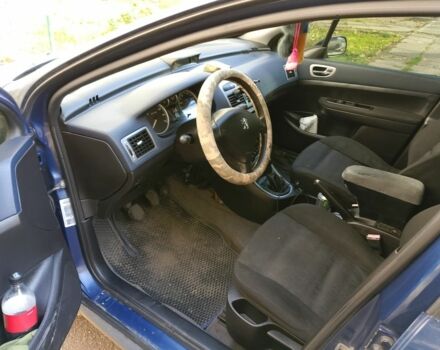 Синий Пежо 307, объемом двигателя 1.6 л и пробегом 311 тыс. км за 2800 $, фото 5 на Automoto.ua