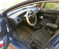 Синий Пежо 307, объемом двигателя 1.6 л и пробегом 311 тыс. км за 2800 $, фото 5 на Automoto.ua