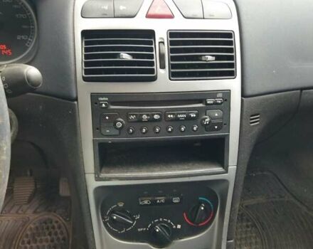 Синій Пежо 307, об'ємом двигуна 1.6 л та пробігом 338 тис. км за 2800 $, фото 6 на Automoto.ua