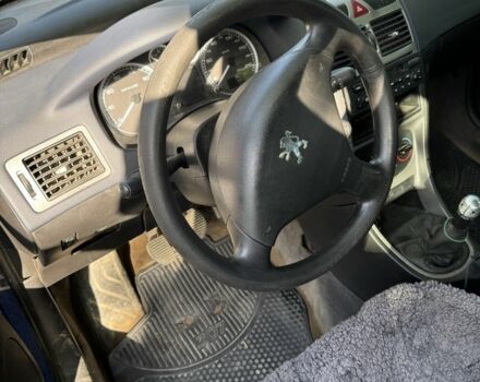 Синий Пежо 307, объемом двигателя 1.6 л и пробегом 337 тыс. км за 2600 $, фото 7 на Automoto.ua