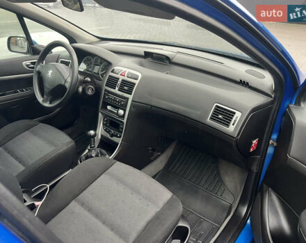 Синий Пежо 307, объемом двигателя 2 л и пробегом 267 тыс. км за 4200 $, фото 8 на Automoto.ua