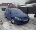 Синій Пежо 307, об'ємом двигуна 1.6 л та пробігом 300 тис. км за 2400 $, фото 1 на Automoto.ua