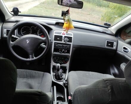 Синий Пежо 307, объемом двигателя 1.6 л и пробегом 360 тыс. км за 3800 $, фото 6 на Automoto.ua