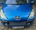 Синий Пежо 307, объемом двигателя 1.56 л и пробегом 322 тыс. км за 5000 $, фото 1 на Automoto.ua