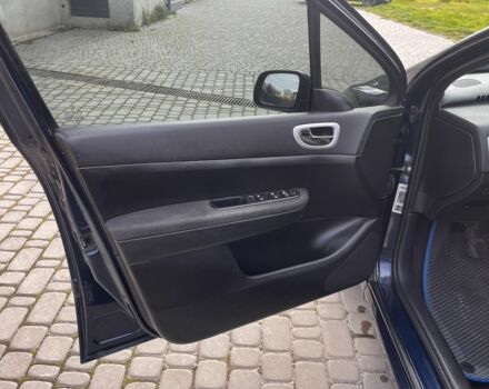 Синий Пежо 307, объемом двигателя 1.6 л и пробегом 300 тыс. км за 4350 $, фото 12 на Automoto.ua