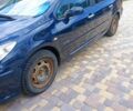 Синий Пежо 307, объемом двигателя 1.97 л и пробегом 356 тыс. км за 3690 $, фото 2 на Automoto.ua