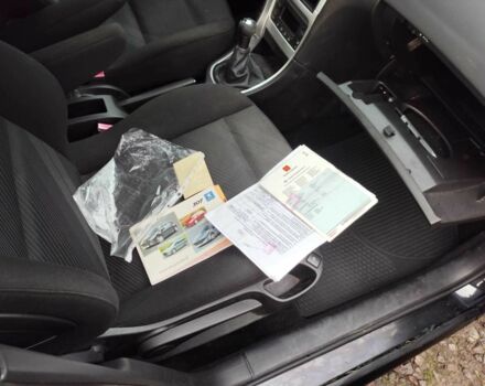 Синий Пежо 307, объемом двигателя 1.6 л и пробегом 214 тыс. км за 1999 $, фото 1 на Automoto.ua