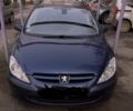 Синий Пежо 307, объемом двигателя 1.6 л и пробегом 253 тыс. км за 1702 $, фото 1 на Automoto.ua