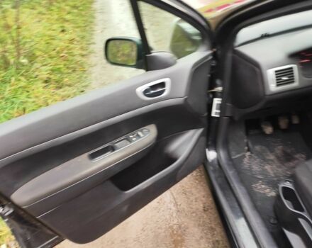 Синий Пежо 307, объемом двигателя 1.6 л и пробегом 214 тыс. км за 1999 $, фото 15 на Automoto.ua