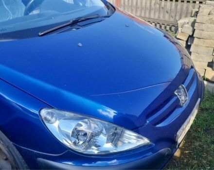 Синий Пежо 307, объемом двигателя 1.6 л и пробегом 200 тыс. км за 1500 $, фото 1 на Automoto.ua
