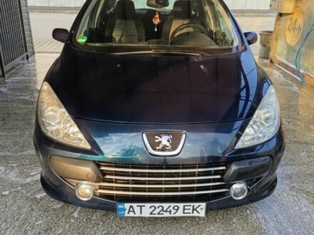 Синій Пежо 307, об'ємом двигуна 1.6 л та пробігом 264 тис. км за 5000 $, фото 1 на Automoto.ua