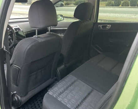 Зеленый Пежо 307, объемом двигателя 1.59 л и пробегом 228 тыс. км за 3500 $, фото 12 на Automoto.ua