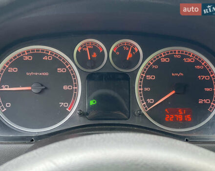 Зеленый Пежо 307, объемом двигателя 1.59 л и пробегом 228 тыс. км за 3500 $, фото 13 на Automoto.ua