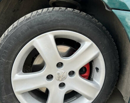 Зеленый Пежо 307, объемом двигателя 2 л и пробегом 200 тыс. км за 4000 $, фото 5 на Automoto.ua