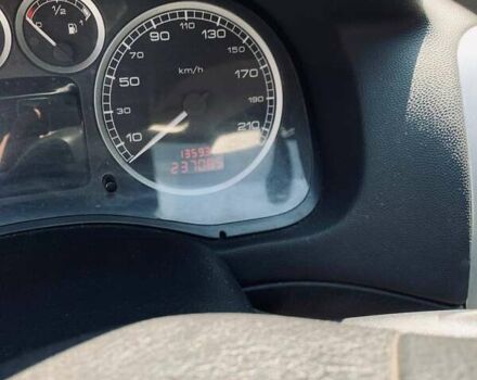 Зеленый Пежо 307, объемом двигателя 1.36 л и пробегом 237 тыс. км за 3500 $, фото 7 на Automoto.ua